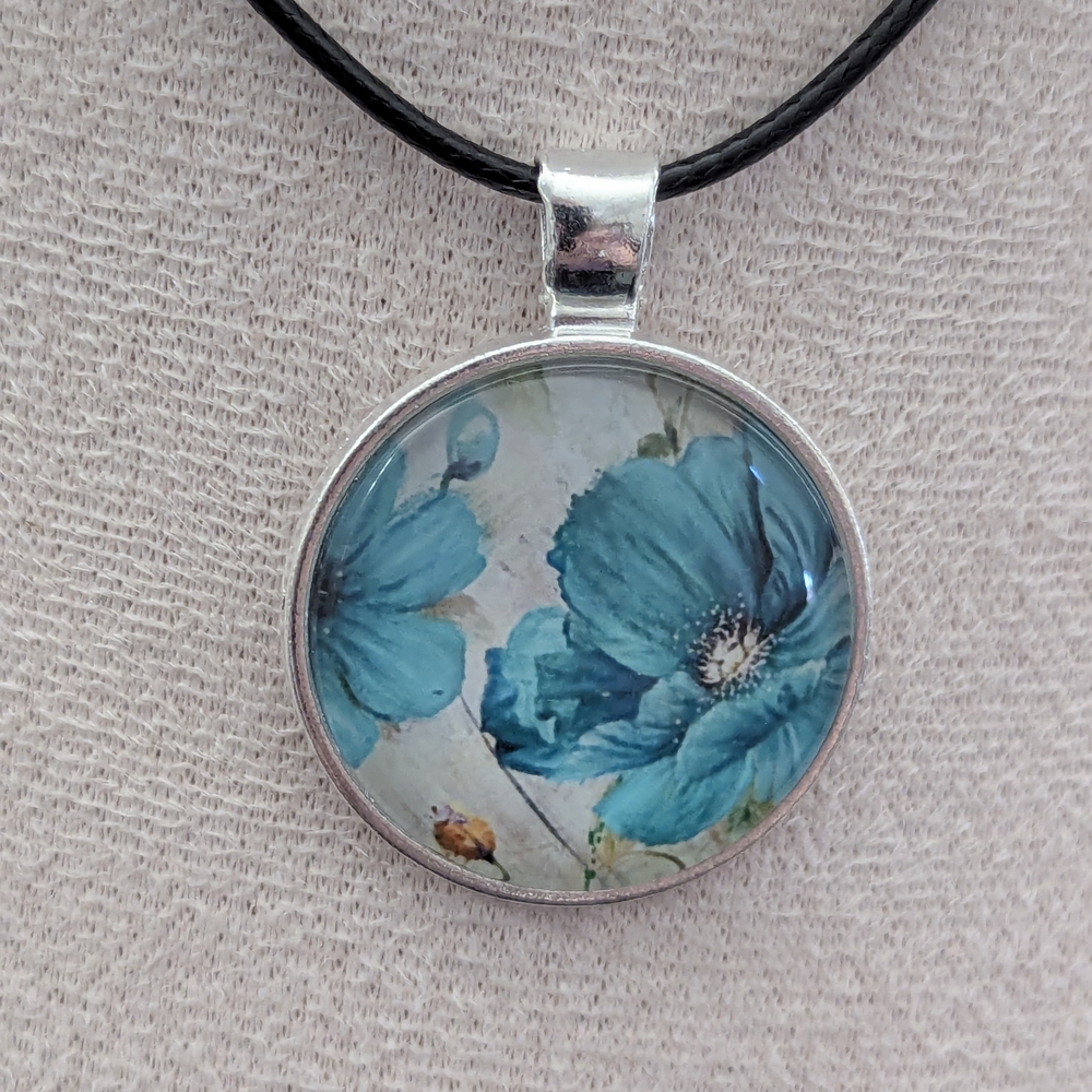 Floral Pendant Necklace with Blue Flowers